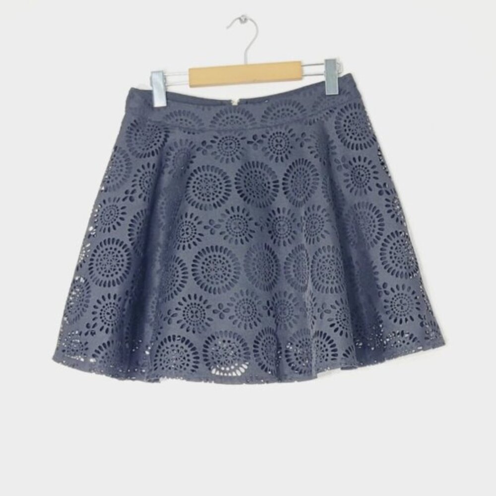 C'est Moi Black Cut Out Floral Lace Zipper Back Lined A-Line Mini Skirt Size L